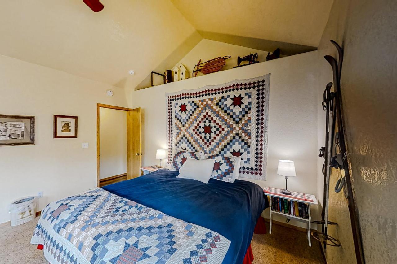 Hemlock Cabin Granby Εξωτερικό φωτογραφία